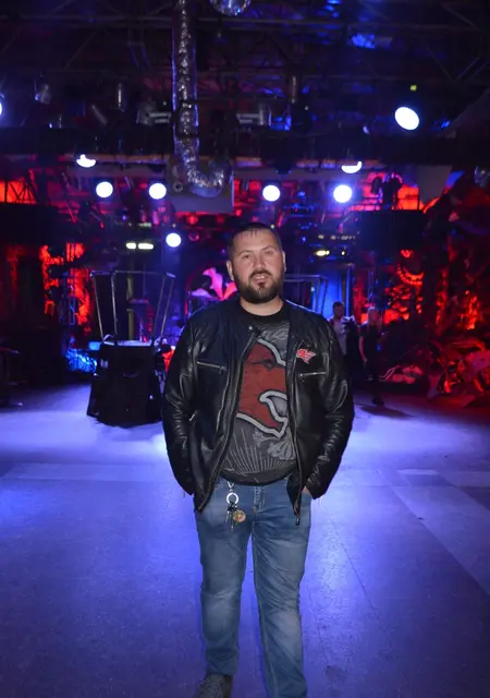 Александр из Симферополя, мне 41, познакомлюсь без обязательств