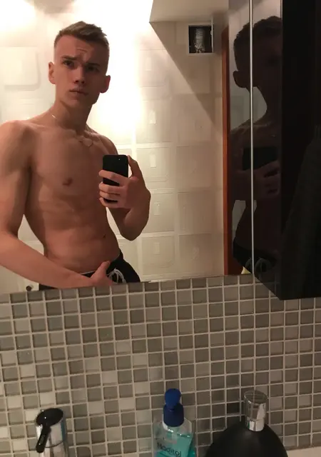 Я Дмитрий, 24, из Кандалакши, ищу знакомство для постоянных отношений