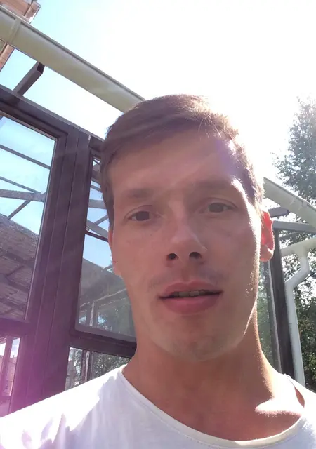 Руслан из Зеленограда, ищу на сайте знакомства без обязательств