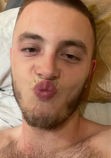 Я Дмитрий, 20, из Москвы, ищу знакомство для открытые отношения