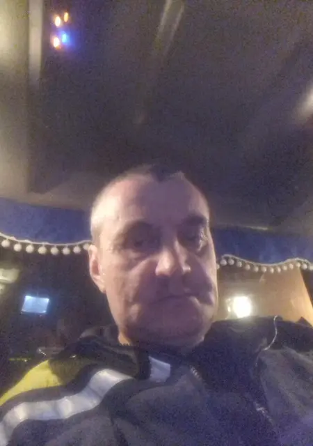 Алексей из Улан-Удэ, ищу на сайте знакомства без обязательств