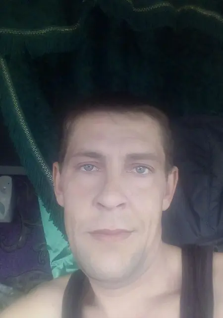 Я Виктор, 25, знакомлюсь на одну ночь в Криводановке