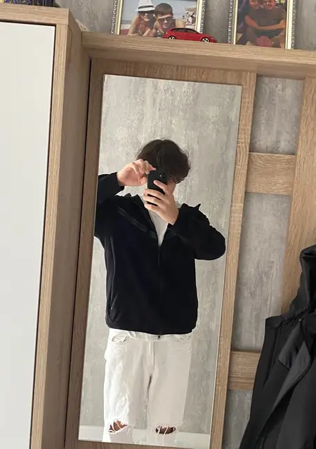 Саша из Калининграда, мне 19, познакомлюсь на одну ночь