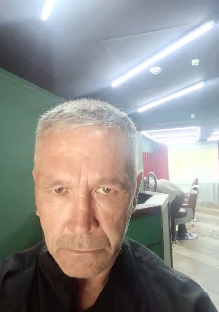 Я Рим, 54, знакомлюсь на одну ночь в Уфе