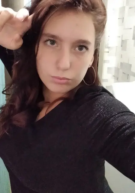 Ангелина из Железногорска, ищу на сайте общение