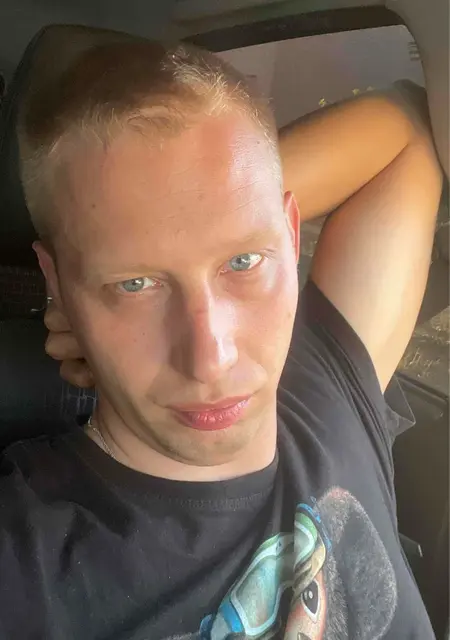 Руслан из Белгорода, ищу на сайте приятное времяпровождение