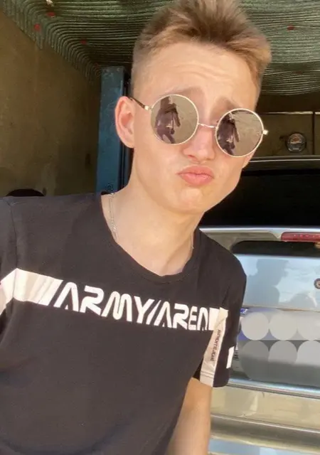 Александр из Одинцова, ищу на сайте знакомства на одну ночь