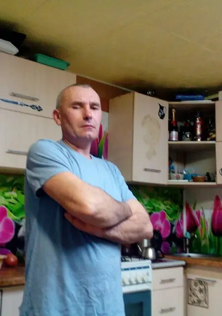 Я Валентин, 54, из Омска, ищу знакомства без обязательств