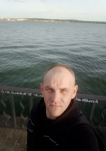 Я Игорь, 34, знакомлюсь без обязательств в Воткинске