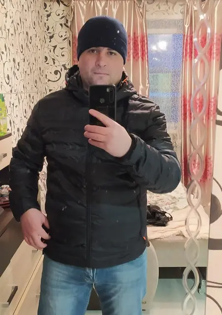 Никита из Магадана, мне 38, познакомлюсь без обязательств