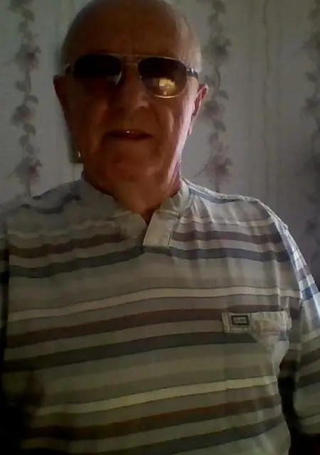 Я Сергей, 65, из Саратова, ищу знакомство для приятного времяпровождения