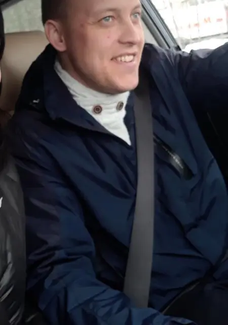 Кирилл из Ноябрьска, мне 36, познакомлюсь без обязательств