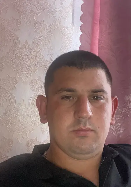 Я Николай, 30, из Оренбурга, ищу знакомства на одну ночь