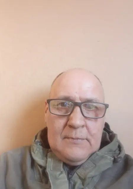 Эдуард из Екатеринбурга, мне 55, познакомлюсь на одну ночь