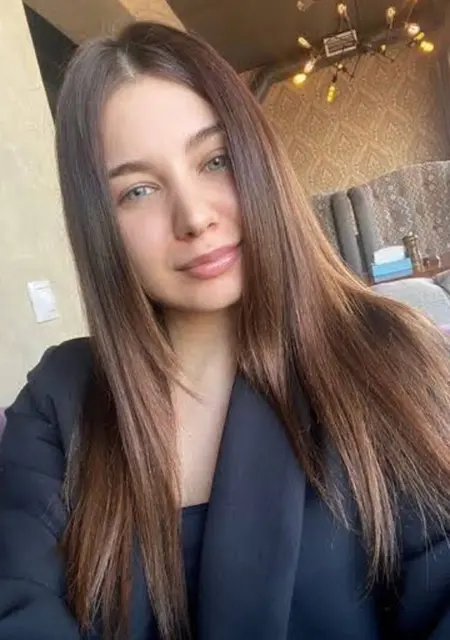 Я Злата, 21, из Казани, ищу знакомство для совместных путешествий
