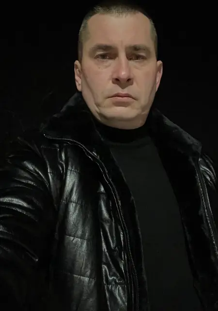 Я Андрей, 41, знакомлюсь без обязательств в Череповце