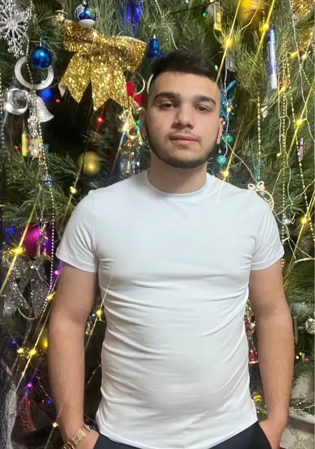 Алескей из Тулы, мне 19, познакомлюсь для общения