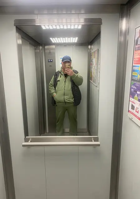 Виталий из Новокузнецка, мне 60, познакомлюсь на одну ночь