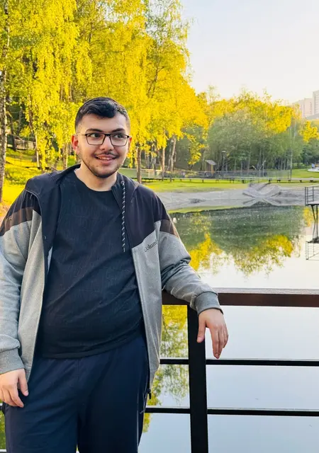 Эмиль из Георгиевска, мне 23, познакомлюсь для общения