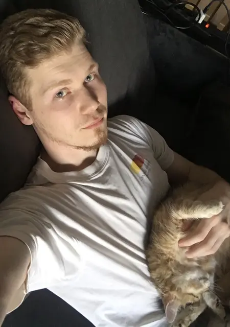 Я Виктор, 29, знакомлюсь без обязательств в Вологде