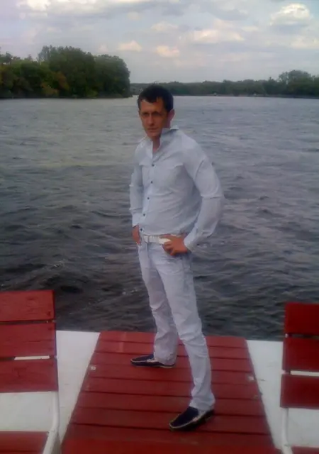 Я Александр, 42, из Миллерова, ищу знакомства без обязательств