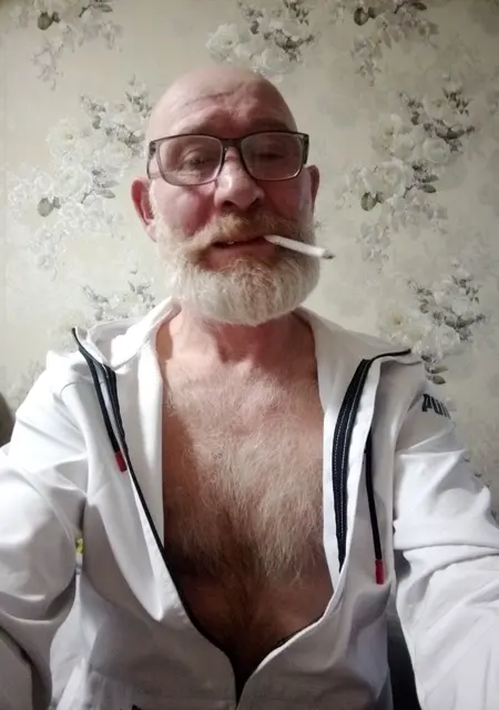 Александр из Новокузнецка, ищу на сайте знакомства на одну ночь