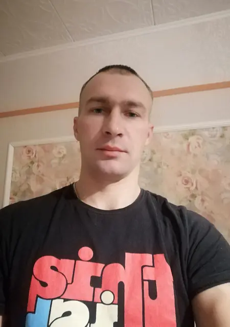 Максим из Брянска, ищу на сайте общение