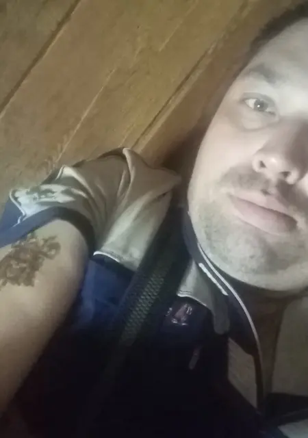 Александр из Улан-Удэ, ищу на сайте знакомства на одну ночь