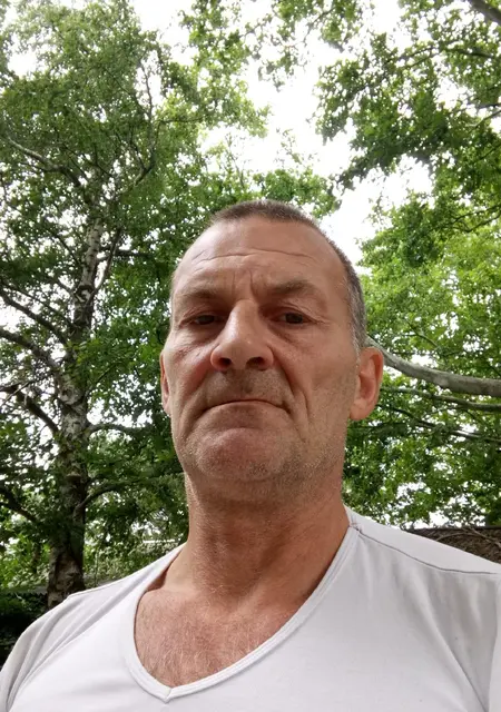 Андрей из Анапы, мне 54, познакомлюсь на одну ночь