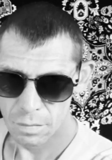 Я Евгений, 20, из Томска, ищу знакомство