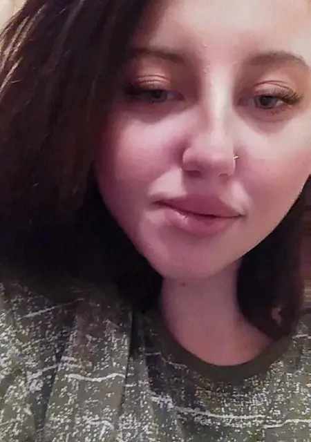 Анна из Екатеринбурга, ищу на сайте приятное времяпровождение