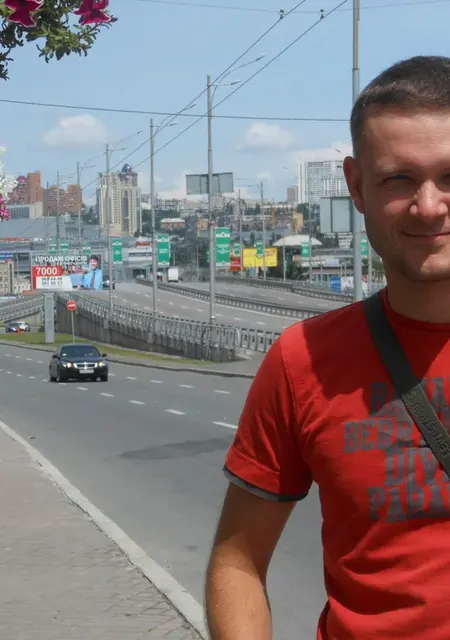 Я Denis, 40, из Днепра, ищу знакомство для приятного времяпровождения