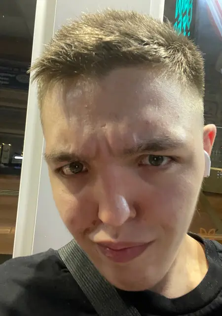 Демьян из Тольятти, мне 19, познакомлюсь на одну ночь