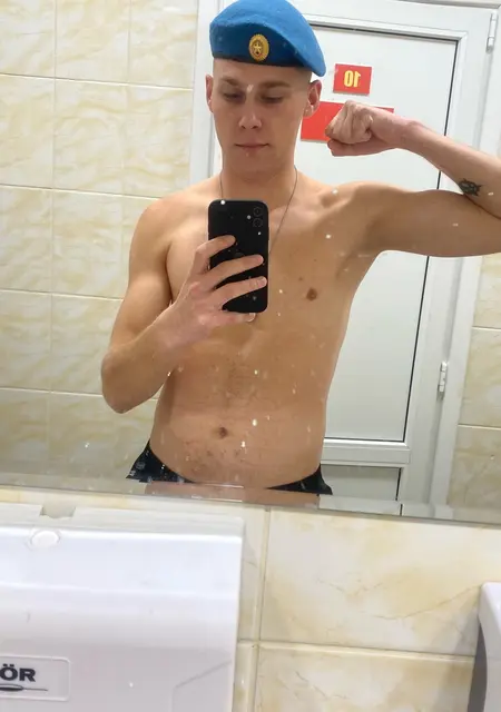 Я Дима, 21, из Анапы, ищу знакомства без обязательств