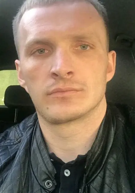 Роман из Перми, ищу на сайте знакомства на одну ночь