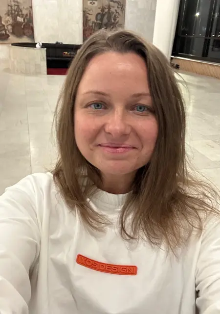 Я Александра, 42, из Санкт-Петербурга, ищу знакомство для постоянных отношений