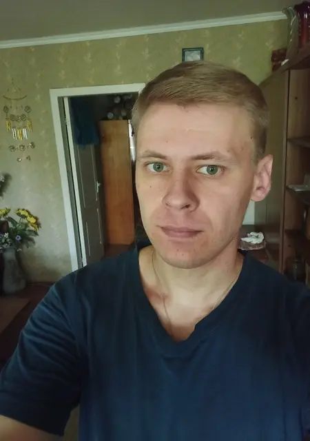 Макс из Донецка, мне 31, познакомлюсь на одну ночь