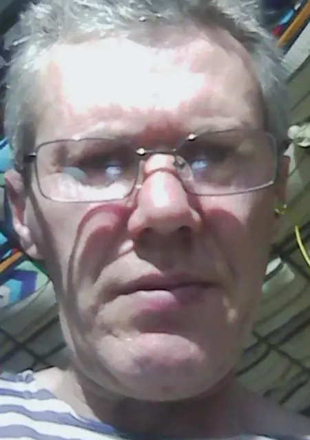 Я Alex, 54, из Ярославля, ищу знакомства без обязательств