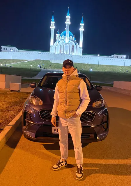 Денис из Альметьевска, мне 22, познакомлюсь для общения