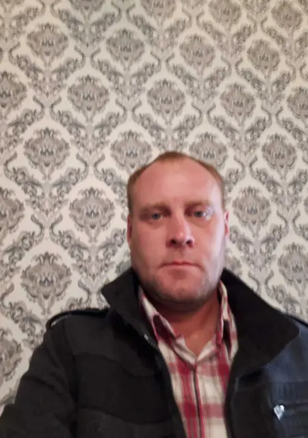 Иван из Новосибирска, мне 40, познакомлюсь без обязательств