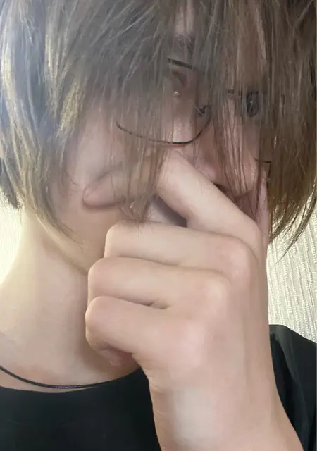 Влад из Воронежа, мне 18, познакомлюсь на одну ночь