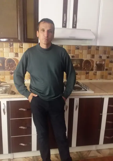 Я Сухроб, 52, из Новосибирска, ищу знакомство для дружбы