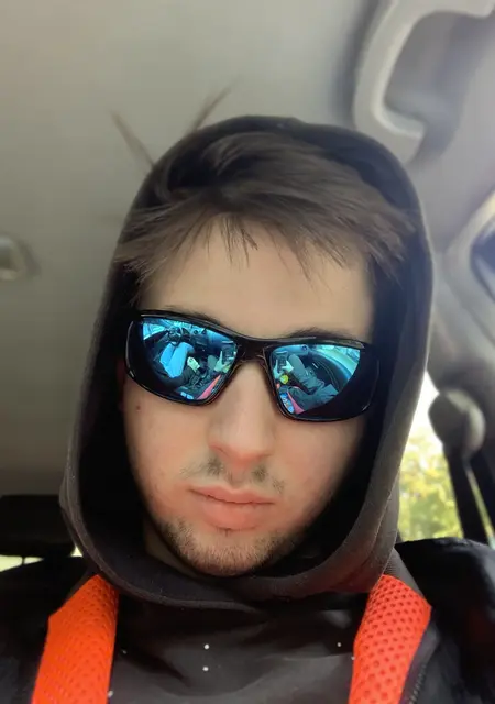 Эмиль из Дмитрова, ищу на сайте знакомства на одну ночь