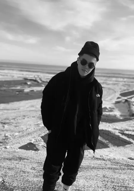 Я Роман, 21, знакомлюсь для совместных путешествий в Углегорске