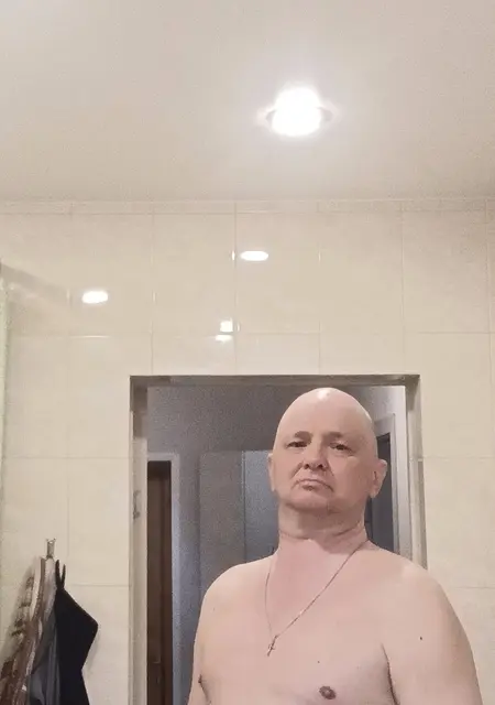 Альберт из Петрозаводска, ищу на сайте знакомства на одну ночь