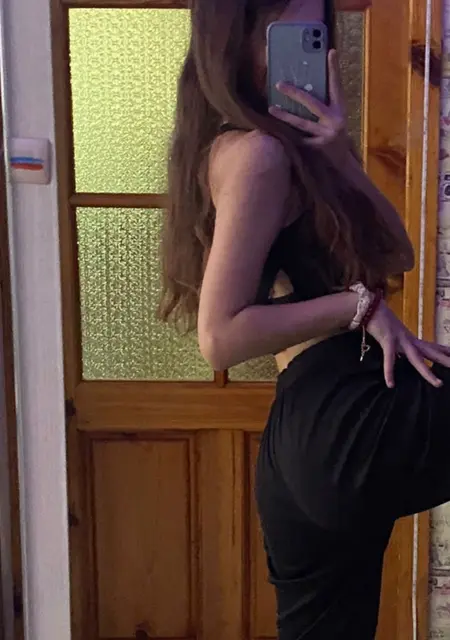 Алёна из Ростова-на-Дону, мне 21, познакомлюсь для вирта