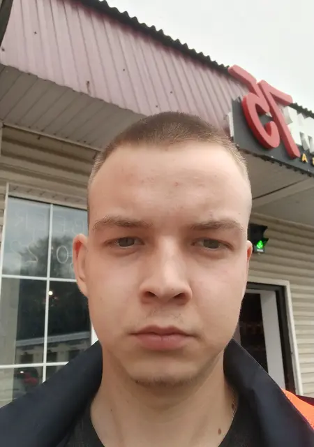 Maks из Москвы, мне 21, познакомлюсь для приятного времяпровождения