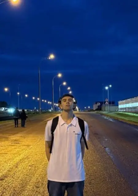 Я Никита, 18, знакомлюсь для постоянных отношений в Чебоксарах