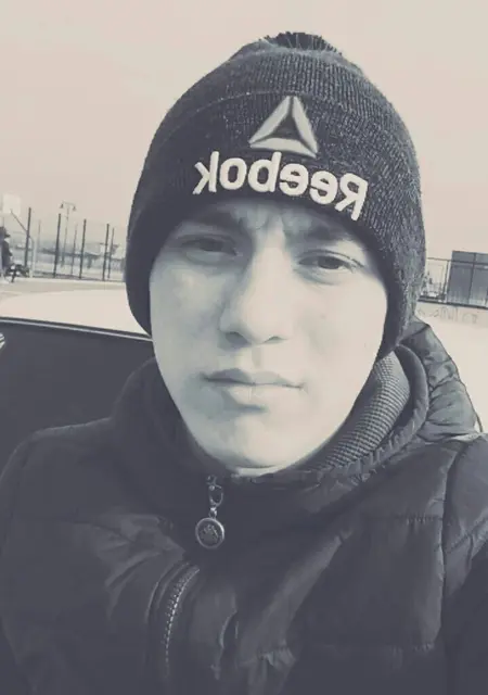 Владимир из Астрахани, мне 29, познакомлюсь без обязательств