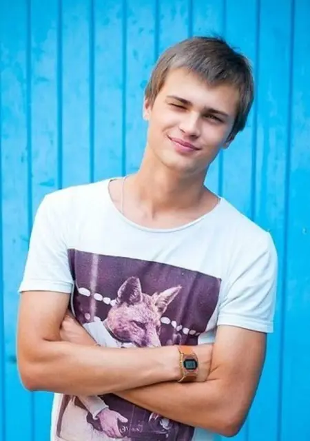 Я Артём, 22, знакомлюсь без обязательств в Нарьяне-Маре